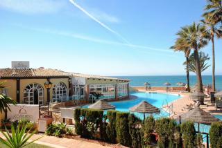 Dona Lola Sandra - Frontline beach house with full sea views within a short drive to Marbella - Costa del sol CS108 - Sitio de Calahonda - 9