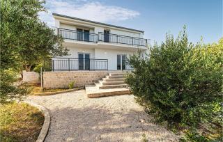 Amazing Home In Kastel Stafilic - 2