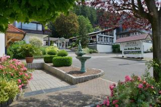 Hotel Zum weißen Stein - Kirchen - 1