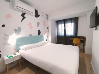 Hostal Carmen by gaiarooms - Salamanca - 0