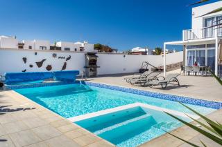 Villa Carol - Playa Blanca - 1