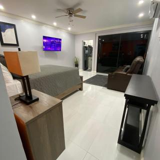 K&S SEAVIEW luxury apartment - Montego Bay - 9