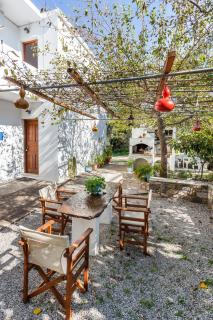 Platanakia - Skopelos Town - 1