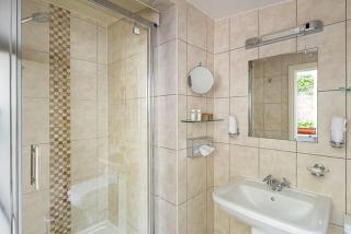 4 Bed - Beach Cottage - 1