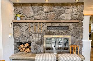 The Lakefront Treehouse - Shelton - 8