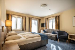 Hotel-Pension Falkensteiner - Sankt Gilgen - 1