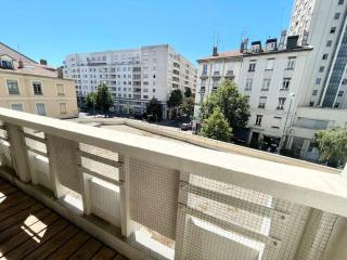Spacieux App proche centre,commerces &transports - Villeurbanne - 0