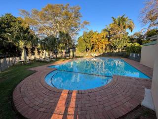 Lovely 1 Bedroom Unit With Amazing Pool - 0