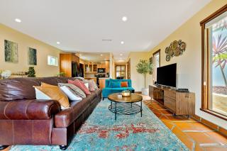 Canyon Palms Spanish-style home in the hills with canyon views, furnished deck, AC, & WiFi - 5