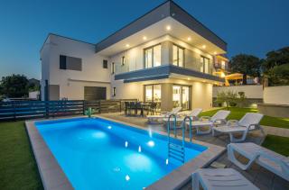 Villa Andrea with heated Pool - Malinska - 0
