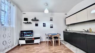 Ground Floor Apartment - Prague - 5