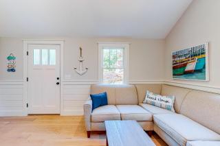 The Quintessential Cape Cottage - 4