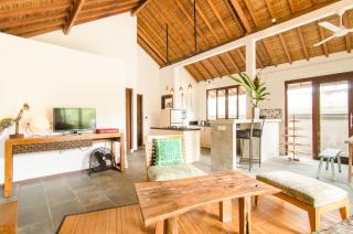 Secret Garden - Romantic Dream 1BR Villa, Walking Distance to Petitenget, Seminyak - Kerobokan - 5