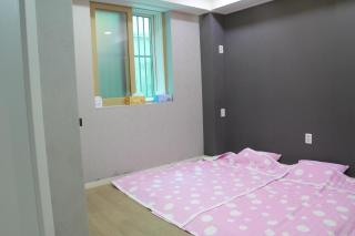Red Guesthouse - Seoul - 8