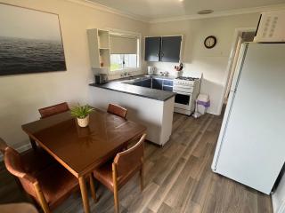 Family Beachside Shack - Geographe - 6