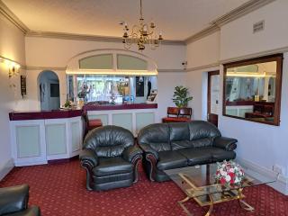 Diamond House - Rugby - 3