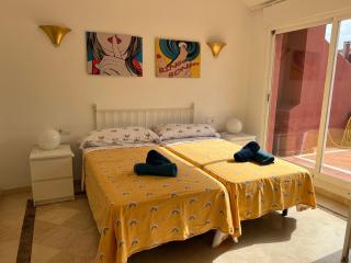 Spacious Golden Mile Townhouse - Marbella - 1