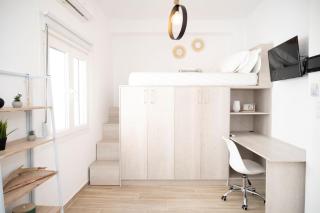 "Calm Joy & J" - Nest - Ermoupoli - 2