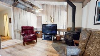 Mammoth Estates Condo - Near Village at Mammoth & Pet Friendly - Mammoth Lakes - 4