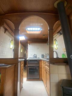 Narrowboat stay or Moving Holiday Abingdon On Thames DIFFERENT RATES APPLY ENSURE CORRECT RATE SELECTED - 2
