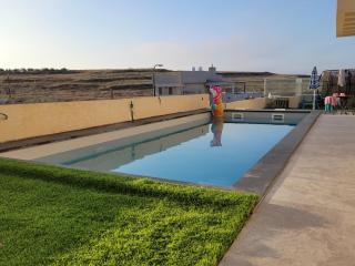 המקום של אסי - Assi's place - Oshrat - 0