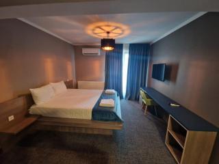 Albert Hotel - Roşu - 1
