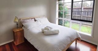 Spacious and cozy home next to Glen Waverley - Wantirna South - 5