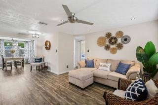 The Spanish Beach Home only 10mins from the beach! - Largo - 0