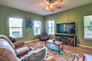 Lovely Hawthorne Home with Private Boat Dock! - Orange Springs - 7