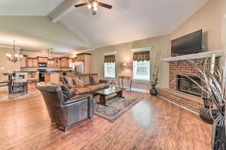 Gorgeous Home with Fireplace, Near St Louis Bay - Kiln - 2