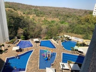 Rio Quente Park Veredas Vista paras Piscinas Rio Quente no Fundo esta Liberado - 2