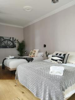 Railway by Staynnapartments - 4