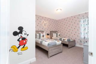 8-Bed Villa Prv Pool and Game Room Near Disney - 7