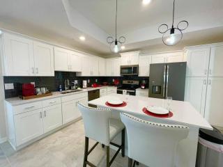 Cozy 3-bed Deluxe Apt at Storey Lake near Disney - Kissimmee - 7