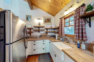 Treetop Cottage - Running Springs - 1