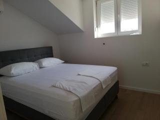 Apartmani Zora - Primošten - 1