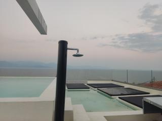 ThalaSEA Apartments - 9