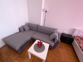 Monolit Budapest Center Guesthouse - 6