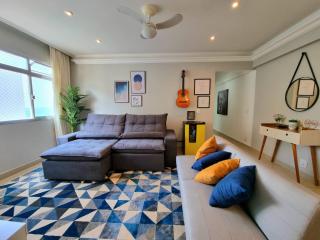 Apartamento moderno e aconchegante. Pé na areia!!! - Guarujá - 0