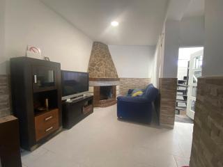 casa de pueblo con chimenea - Navas del Rey - 9