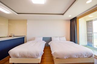 Jeju Arumdaun Resort - Seogwipo - 4