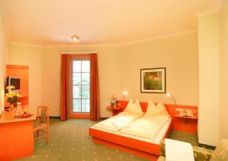 Grand Hotel Zell am See - 8