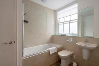 Luxurious Private One Bedroom Apartment in Braintree with Free Parking Near City Centre with Sky TV - 6