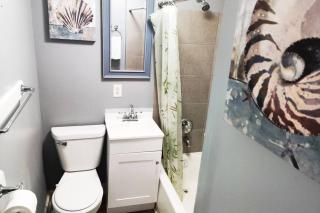 Zen Haven 4- Close to Downtown Indianapolis- Private Studio with Queen Bed - Indianápolis - 1