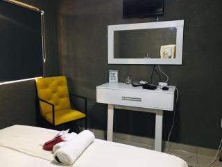 Asante’s Guest House - 3