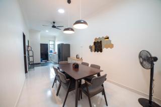 HILMERA Guesthouse - Kuantan - 7