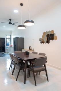 HILMERA Guesthouse - Kuantan - 4