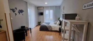 Laura Home - Messina - 0