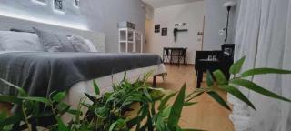 Laura Home - Messina - 9