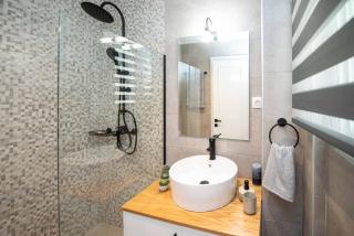 Katrin Studio kefalomandouko Corfu - 2